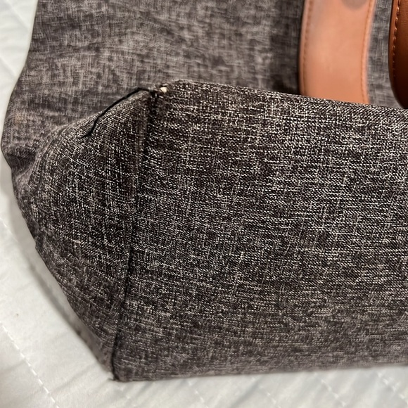 Utote Bag Gray and Tan Shoulder Laptop Bag - Picture 10 of 11